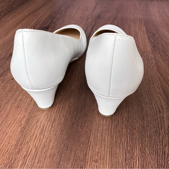 Leather Naturalizer Wedges - Picture 4 of 5